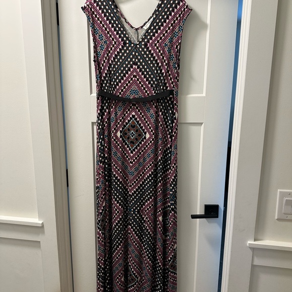Jessica Simpson Maternity Maxi Dress - Picture 1 of 5